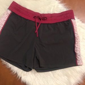 Lucy Short Size XL